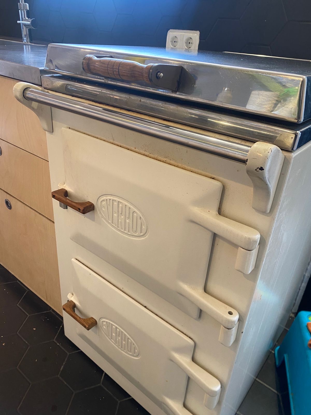 Modern Designer Kitchen